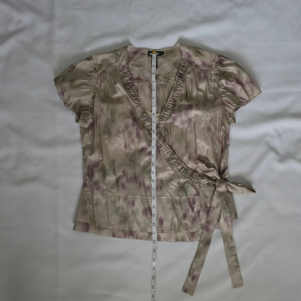 DKNY Donna Karan New York 100% Silk Abstract Print Wrap Blouse Women's Size 12 - Picture 12 of 12